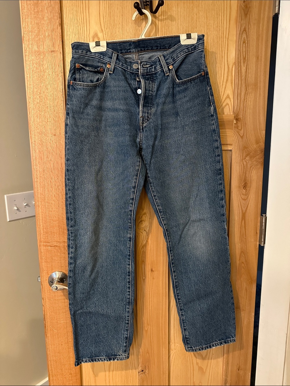 Levi's Women's Boyfriend Jeans in Medium Blue Wash